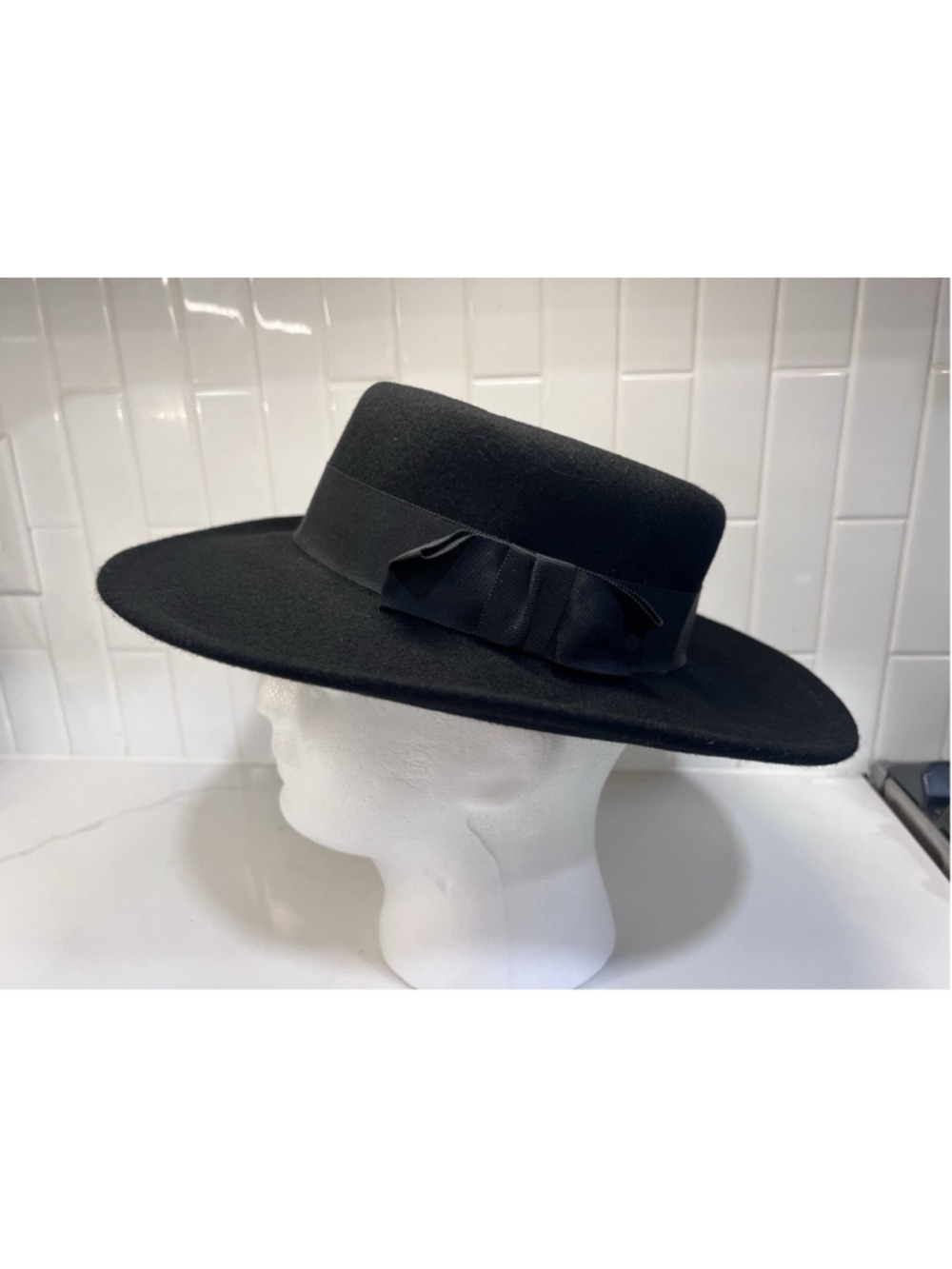Vintage Women’s Hat Black Wool Wide-brim Bolero / Gaucho Flat Top Street Smart